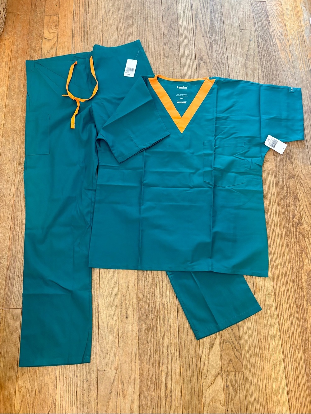 Unisex Landau Scrubs - NWT